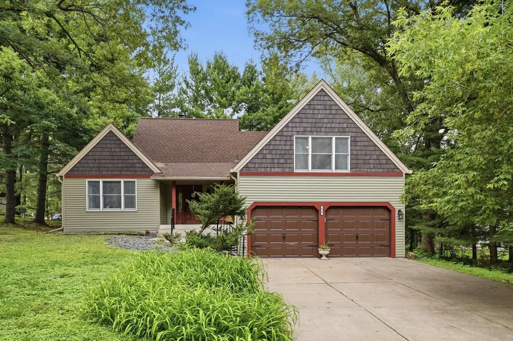 619 Birchwood Avenue White Bear Lake MN 55110