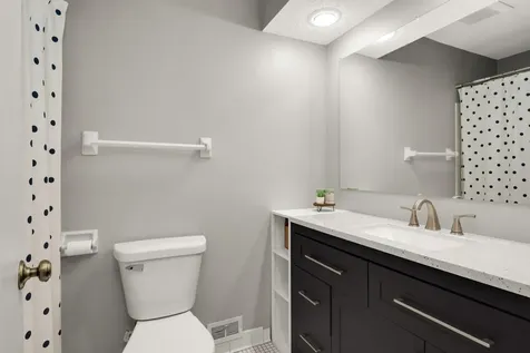 11140 Abbott Lane Minnetonka MN 55343