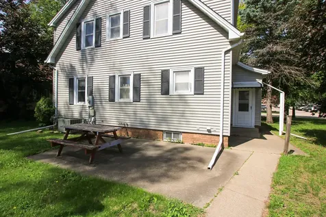 125 Adams Street SE Hutchinson MN 55350