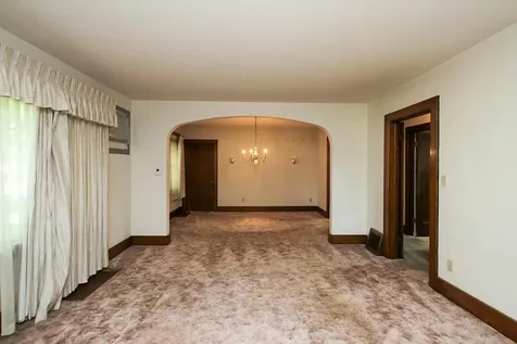 125 Adams Street SE Hutchinson MN 55350