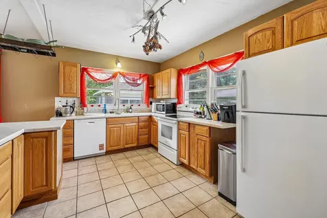 113 Central Street Le Sueur MN 56058