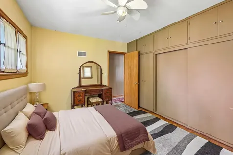 113 Central Street Le Sueur MN 56058