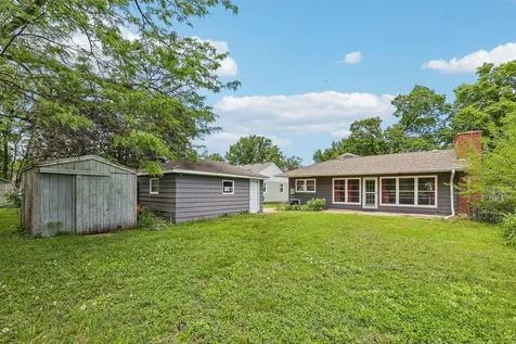 113 Central Street Le Sueur MN 56058