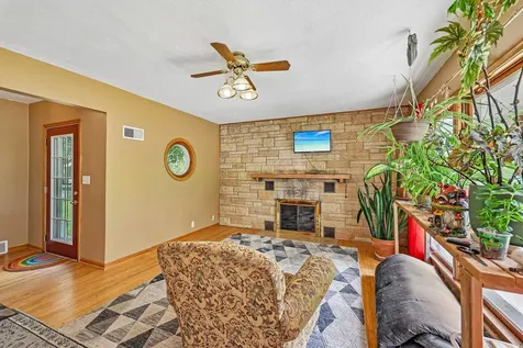 113 Central Street Le Sueur MN 56058