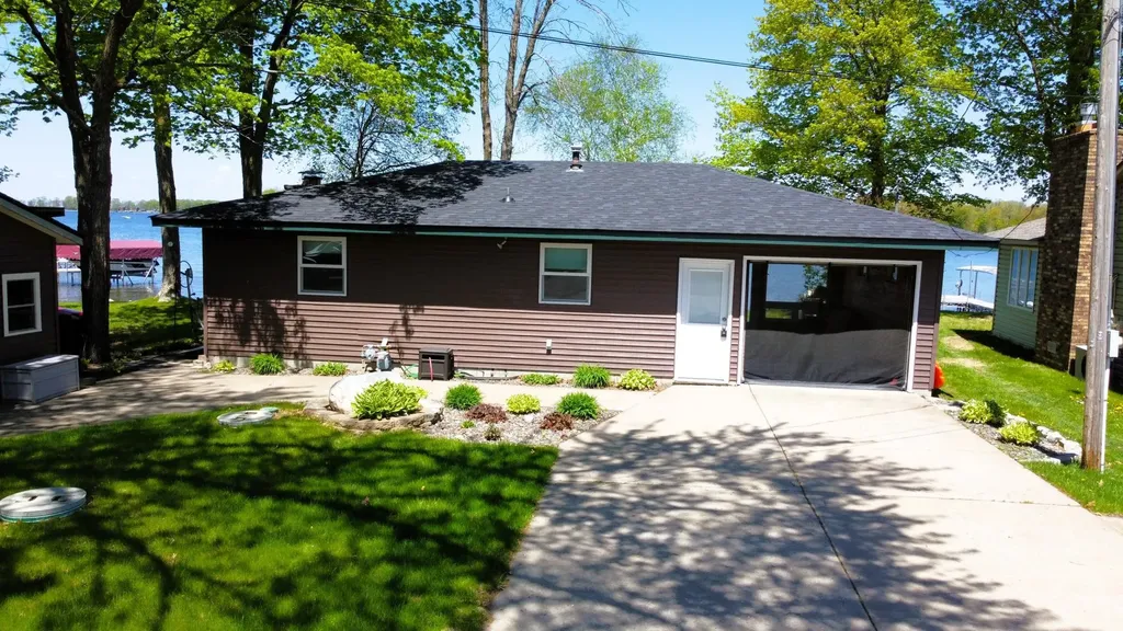 3178 Viewpoint Road Isle MN 56342
