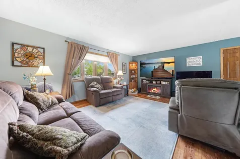 1724 Prairie Avenue SW Faribault MN 55021