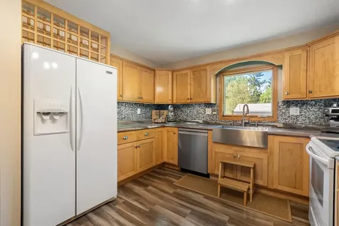 11057 366th Avenue Waseca MN 56093