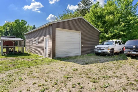 11057 366th Avenue Waseca MN 56093