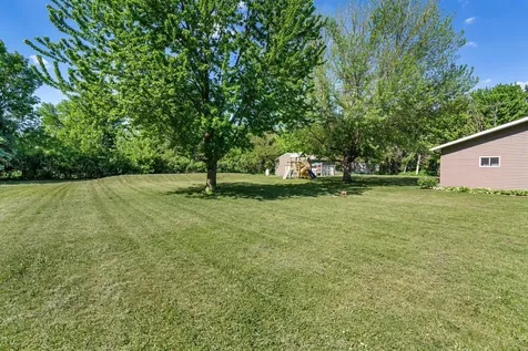 11057 366th Avenue Waseca MN 56093