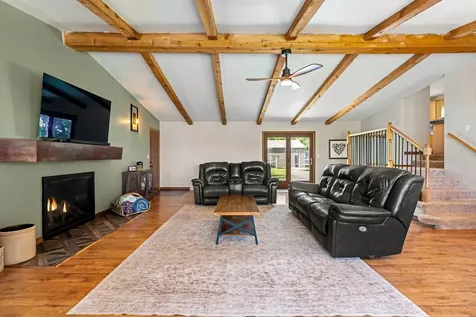 11057 366th Avenue Waseca MN 56093