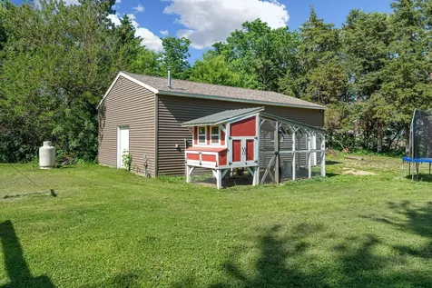11057 366th Avenue Waseca MN 56093