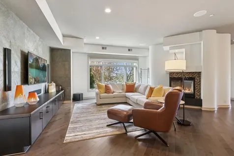 555 Oak Ridge Place Hopkins MN 55305