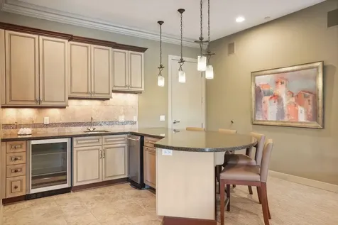555 Oak Ridge Place Hopkins MN 55305