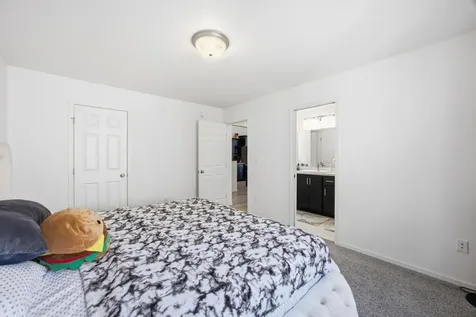 1571 67th Avenue S Fargo ND 58104