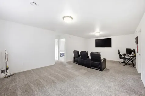 1571 67th Avenue S Fargo ND 58104