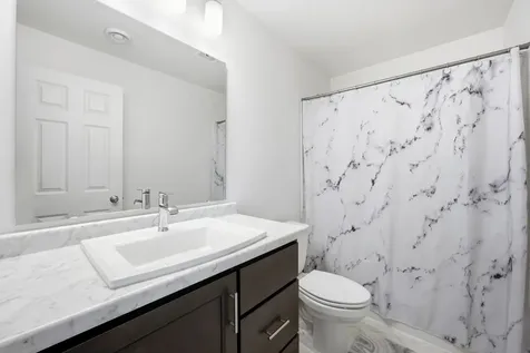1571 67th Avenue S Fargo ND 58104