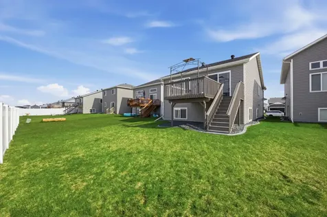1571 67th Avenue S Fargo ND 58104