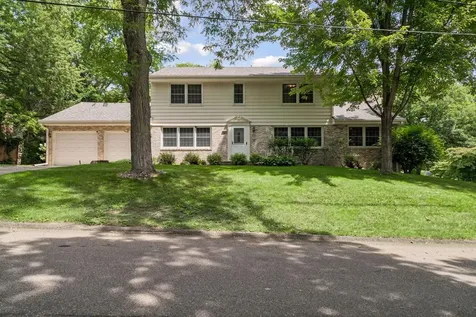 3931 Huntingdon Drive Hopkins MN 55305