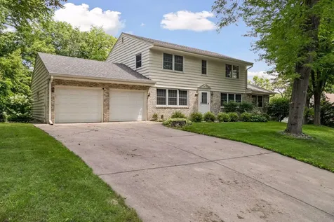 3931 Huntingdon Drive Hopkins MN 55305