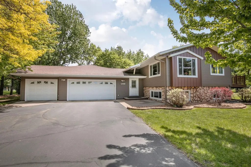 1340 Wildwood Road Saint Cloud MN 56303
