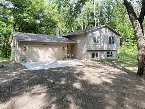 20663 Ulysses Street NW Elk River MN 55330
