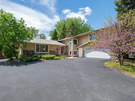 2885 Zanzibar Lane N Plymouth MN 55447