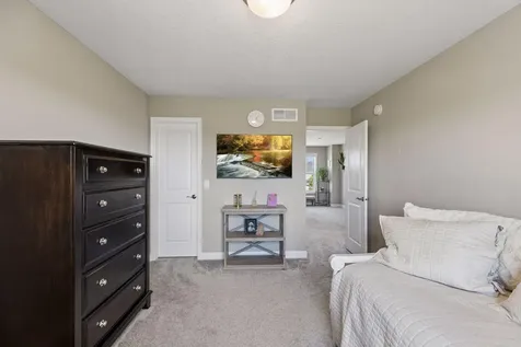 9789 Glacial Valley Bay Woodbury MN 55129