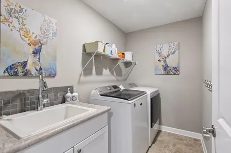 9789 Glacial Valley Bay Woodbury MN 55129