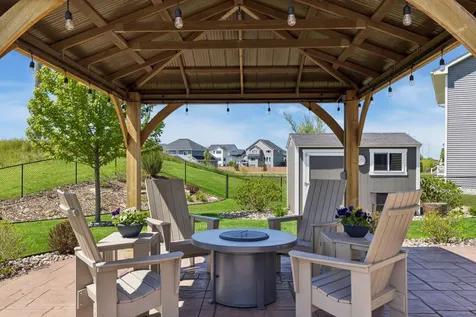 9789 Glacial Valley Bay Woodbury MN 55129