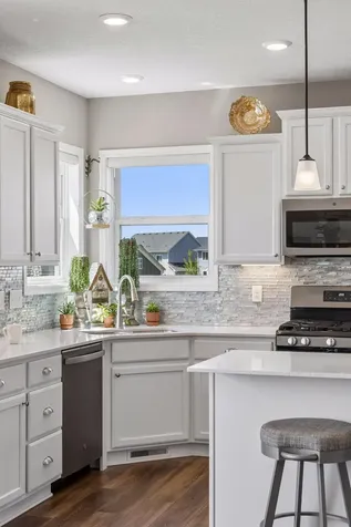 9789 Glacial Valley Bay Woodbury MN 55129