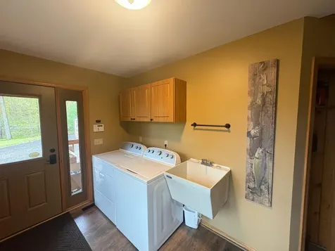 940 Maple Crest Drive NW Hackensack MN 56452