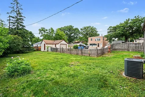 3600 Noble Avenue N Robbinsdale MN 55422