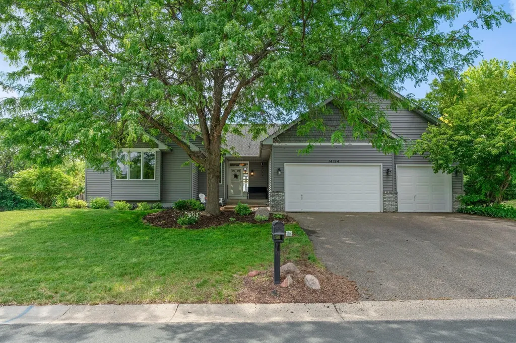 14194 Hidden View Road NE Prior Lake MN 55372