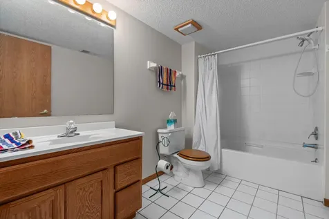 14194 Hidden View Road NE Prior Lake MN 55372