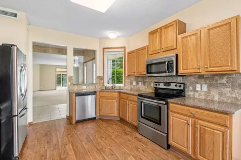 1692 Oakbrooke Way Eagan MN 55122