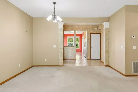 1692 Oakbrooke Way Eagan MN 55122
