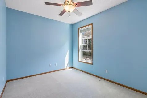 1692 Oakbrooke Way Eagan MN 55122