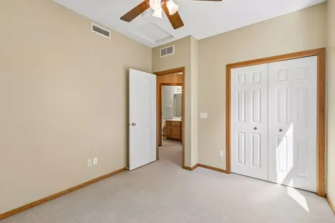 1692 Oakbrooke Way Eagan MN 55122