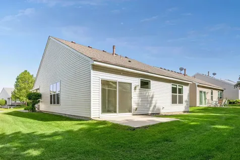 1692 Oakbrooke Way Eagan MN 55122