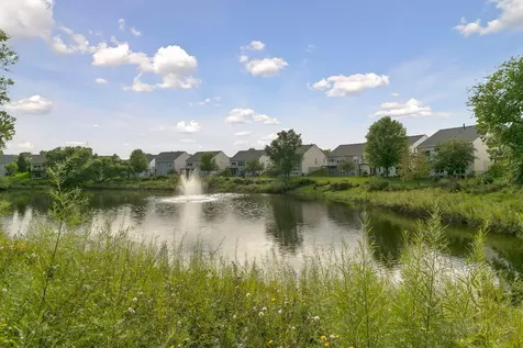 1692 Oakbrooke Way Eagan MN 55122