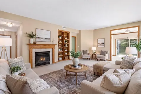 1692 Oakbrooke Way Eagan MN 55122