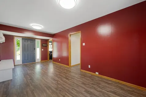 421 10th Avenue SE Faribault MN 55021