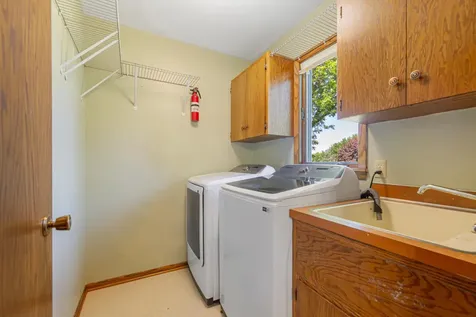 421 10th Avenue SE Faribault MN 55021