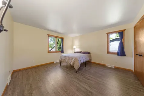 421 10th Avenue SE Faribault MN 55021