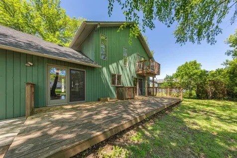 421 10th Avenue SE Faribault MN 55021