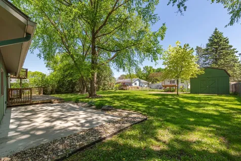 421 10th Avenue SE Faribault MN 55021