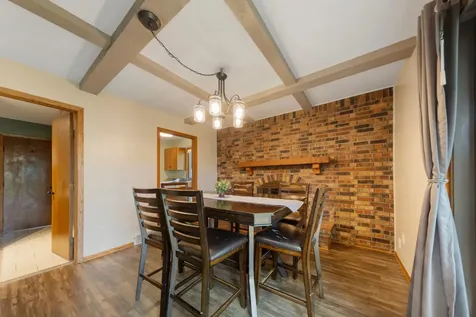 421 10th Avenue SE Faribault MN 55021