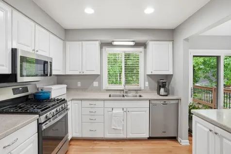15074 Woodhill Trail Eden Prairie MN 55346