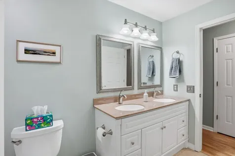 15074 Woodhill Trail Eden Prairie MN 55346