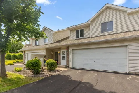 7036 49th Street N Oakdale MN 55128